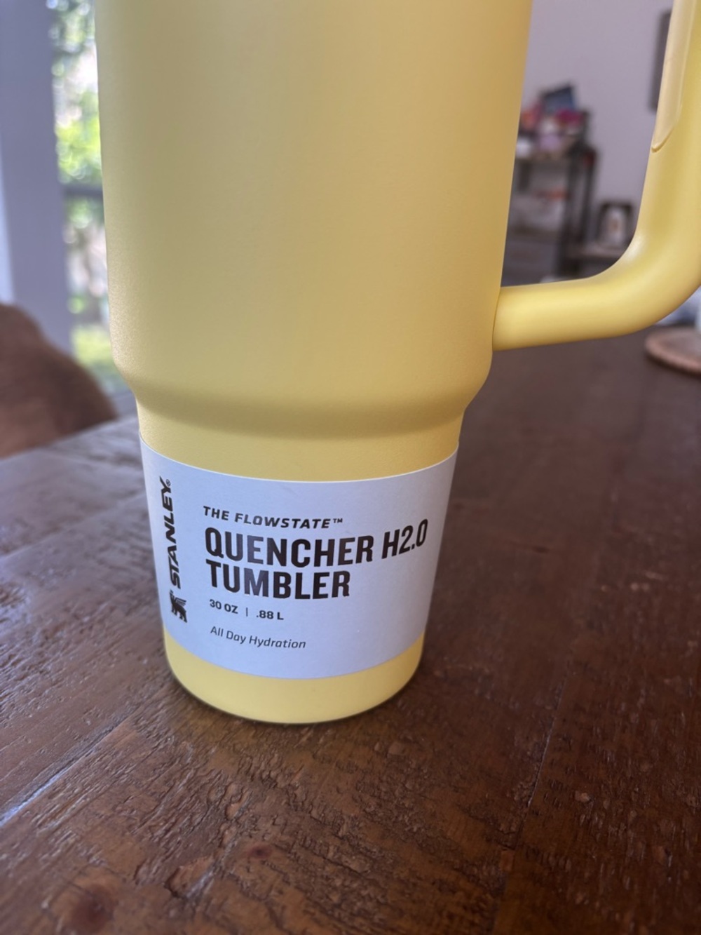 NEW 30 oz Stanley “Daffodil” Insulated Travel Tumbler with Handle and Straw Lid - Picture 4 of 5
